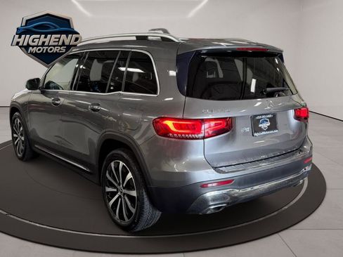 Used 2021 Mercedes-Benz GLB 250 4MATIC image 4