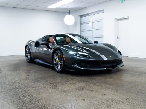 Used 2024 Ferrari 296 GTS image 26