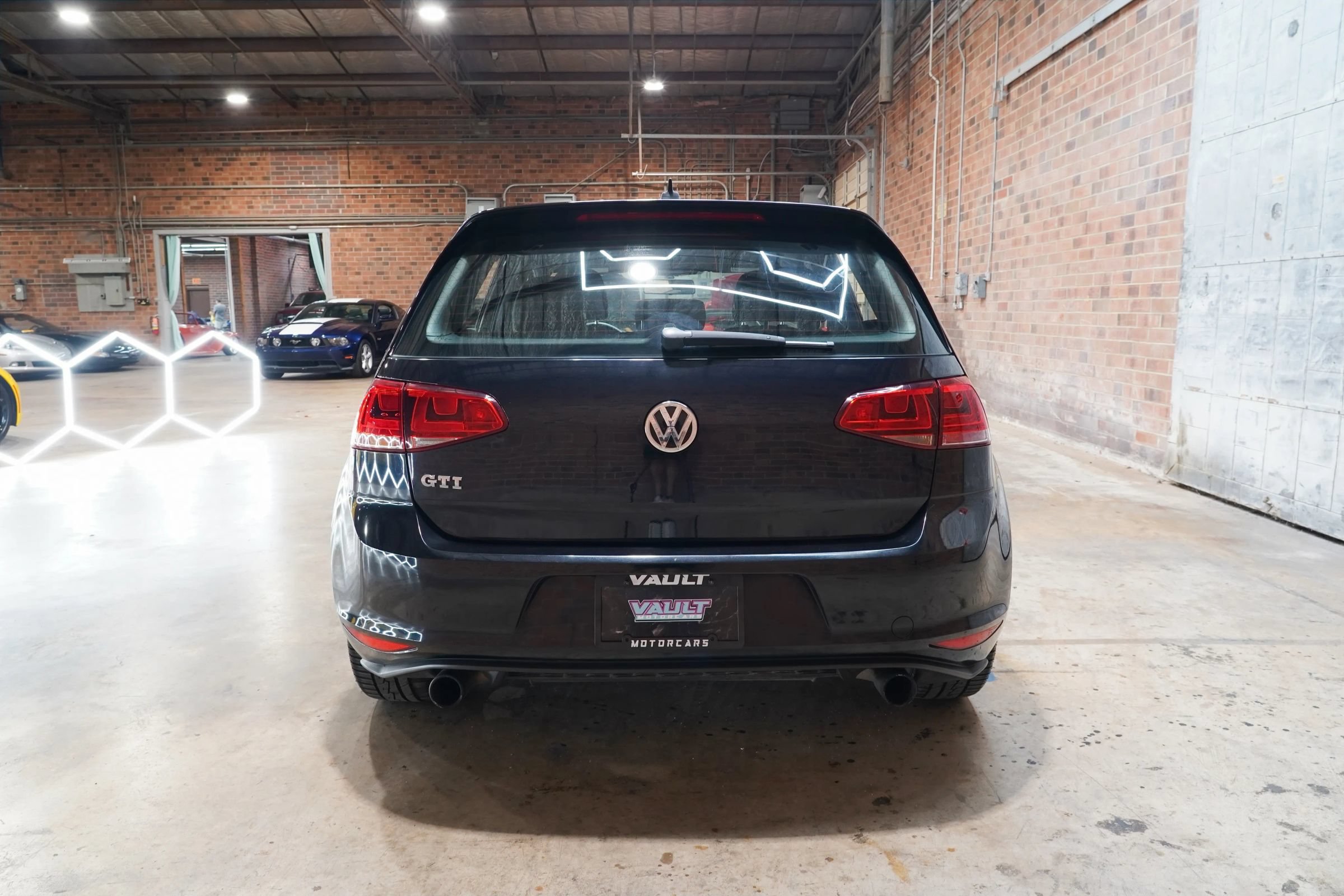 Used 2017 Volkswagen GTI S FWD image 11