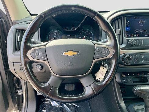 Used 2020 Chevrolet Colorado Z71 AWD/4WD image 11
