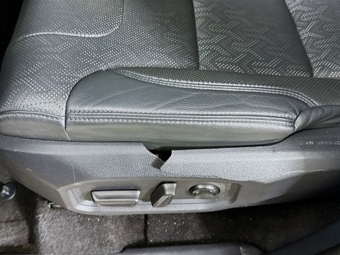 Used 2024 Toyota Tundra Limited image 21