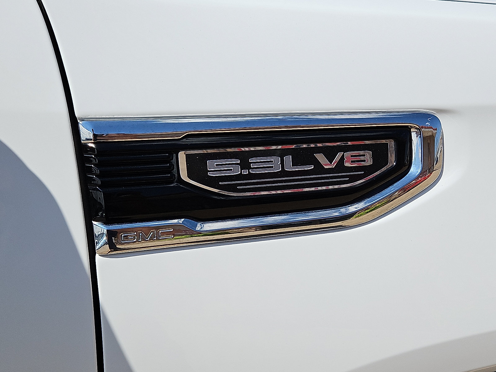 Used 2025 GMC Sierra 1500 SLT RWD image 6
