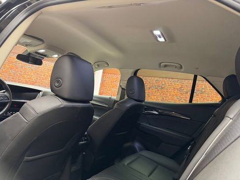 Used 2023 Buick Envision Essence image 24