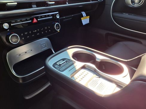 New 2026 Hyundai Ioniq 9 SEL image 18