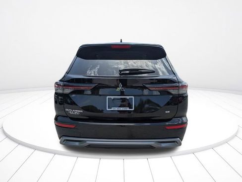 New 2026 Mitsubishi Outlander SE FWD image 5