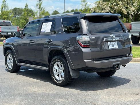 Used 2022 Toyota 4Runner SR5 RWD image 6