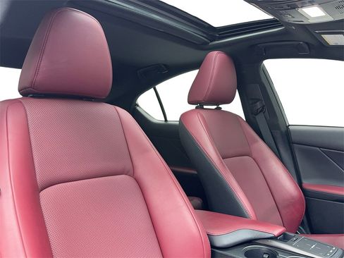 Used 2023 Lexus IS 300 w/ Comfort Package image 44