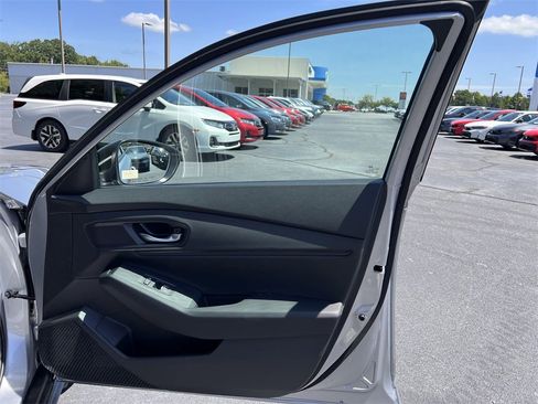 New 2025 Honda Accord SE image 15