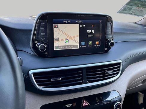 Used 2020 Hyundai Tucson Ultimate w/ Cargo Package FWD image 6
