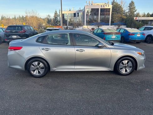 Used 2018 Kia Optima Premium image 4