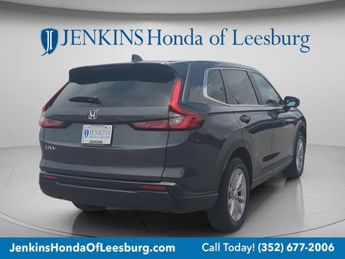 Used 2024 Honda CR-V EX image 3