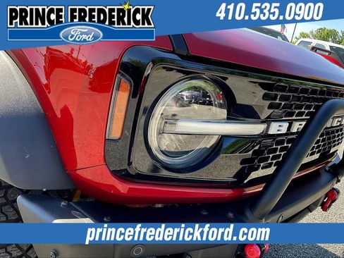 Used 2022 Ford Bronco Wildtrak image 26