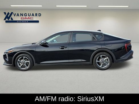 Used 2025 Kia K4 FWD image 3