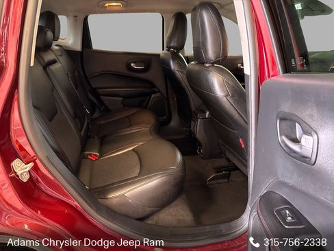 Used 2021 Jeep Compass Trailhawk AWD/4WD image 11