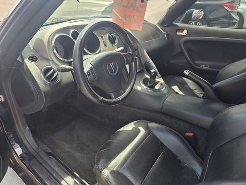 Used 2006 Pontiac Solstice Convertible w/ Premium Package RWD image 15