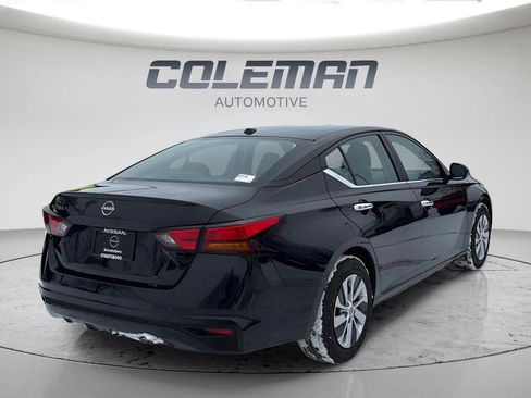 Used 2025 Nissan Altima 2.5 S image 5