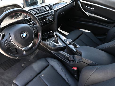 Used 2018 BMW 330i Sedan RWD image 14