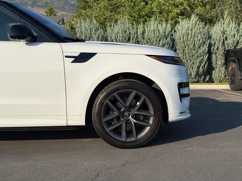 Used 2023 Land Rover Range Rover Sport SE Dynamic AWD/4WD image 6