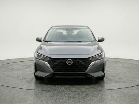 Used 2025 Nissan Sentra SV FWD image 2