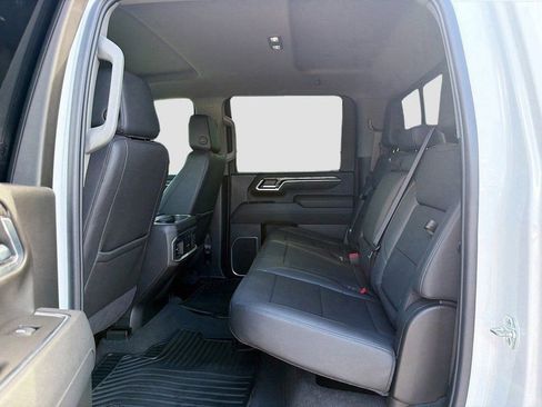 Used 2025 Chevrolet Silverado 2500 LTZ w/ LTZ Convenience Package image 22