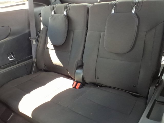 Used 2023 Ford Explorer XLT AWD/4WD image 16