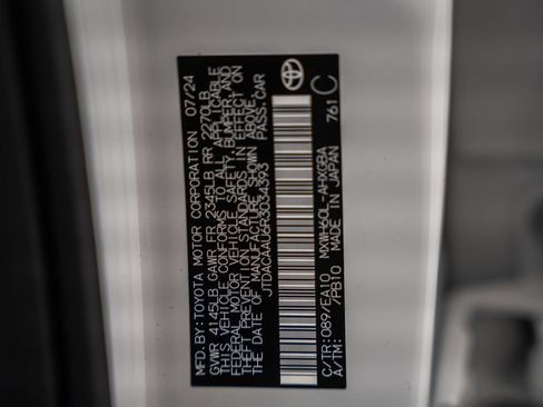 Certified 2024 Toyota Prius XLE FWD image 42