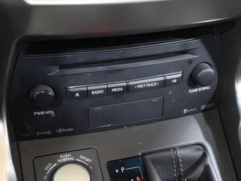 Used 2015 Lexus NX 200t AWD w/ Premium Package image 27