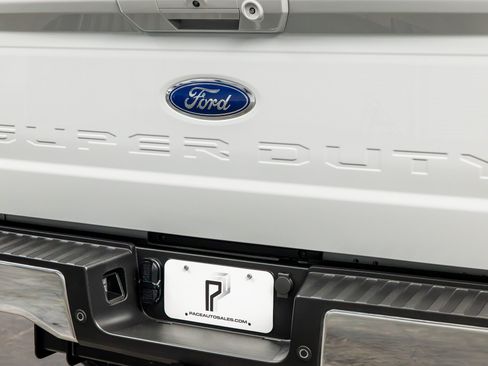 Used 2025 Ford F250 Lariat AWD/4WD image 19
