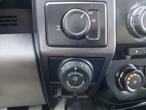 Used 2018 Ford F150 XLT w/ Equipment Group 302A Luxury RWD image 5
