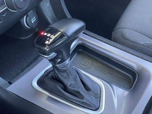 Used 2022 Dodge Charger SXT image 15