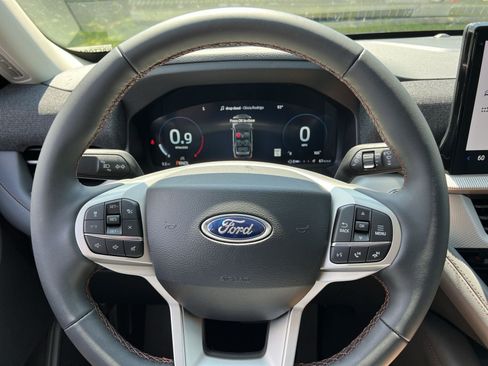 New 2026 Ford Explorer Active AWD/4WD image 16