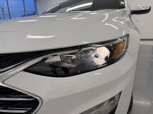 Used 2020 Chevrolet Malibu LS image 44