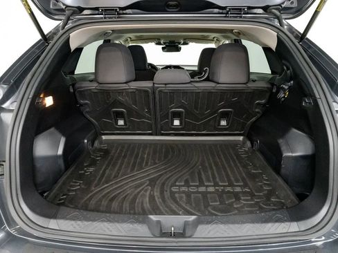 Used 2025 Subaru Crosstrek 2.0i Premium image 31