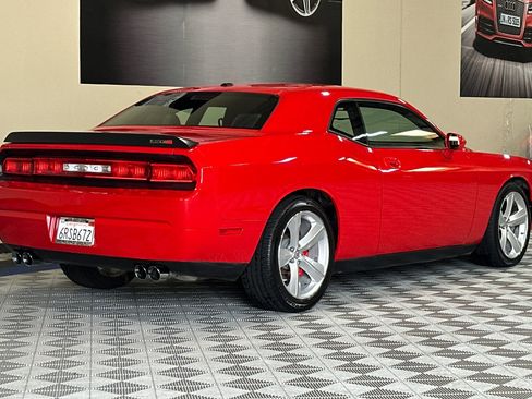 Used 2009 Dodge Challenger SRT8 w/ SRT Option Group II image 4