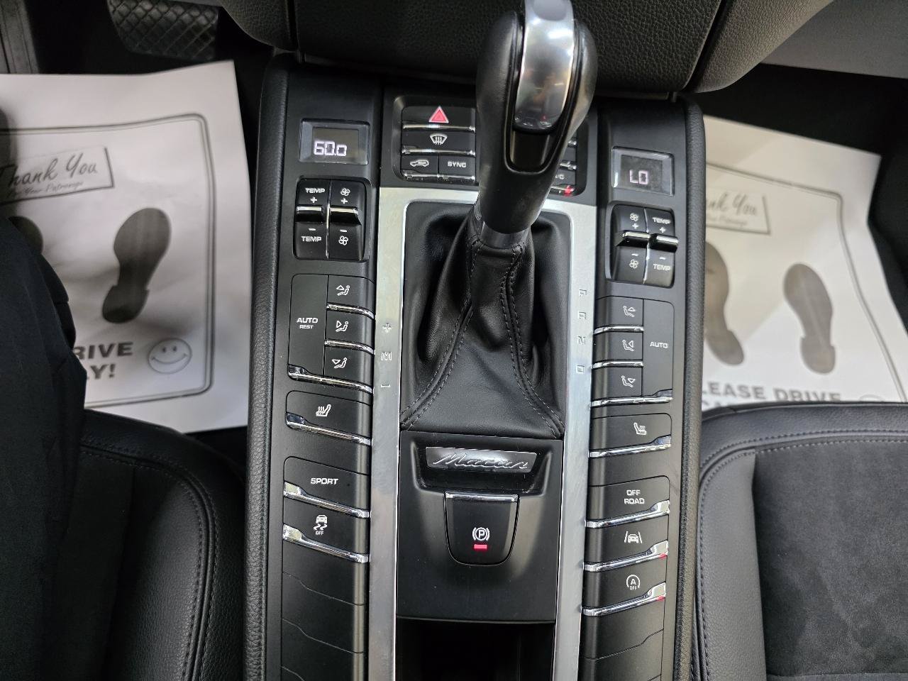 Used 2018 Porsche Macan AWD/4WD image 33