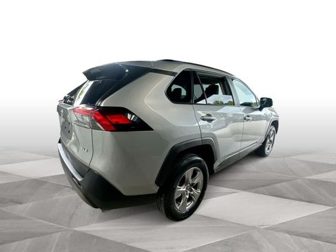 Used 2025 Toyota RAV4 XLE FWD image 8