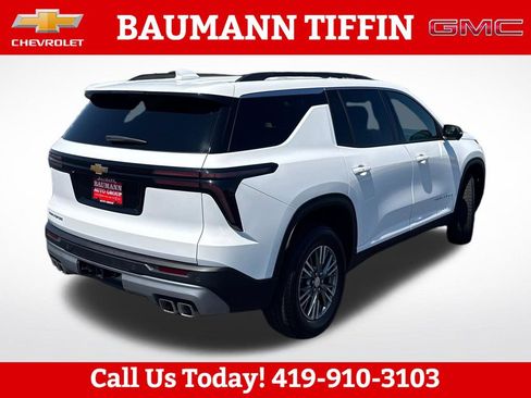 Used 2026 Chevrolet Traverse LT w/ Driver Confidence Package FWD image 3