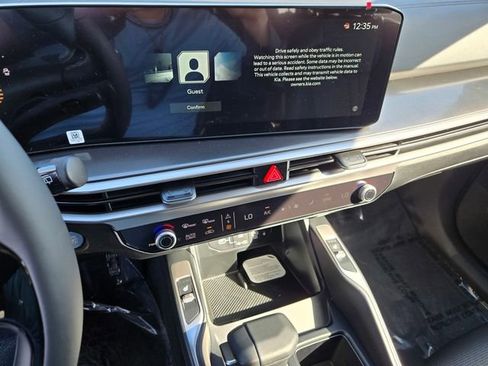 New 2026 Kia Sorento S w/ S Panoramic Sunroof Package FWD image 11