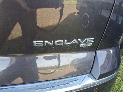 Used 2017 Buick Enclave Leather AWD/4WD image 9
