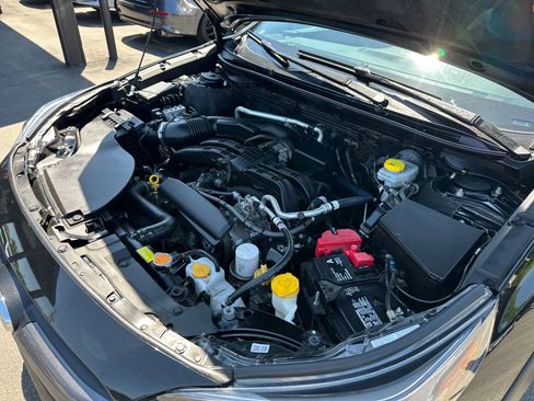 Used 2023 Subaru Outback Limited AWD/4WD image 11