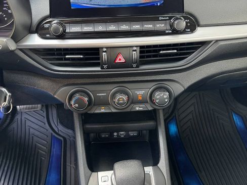 Used 2021 Kia Forte LXS FWD image 16