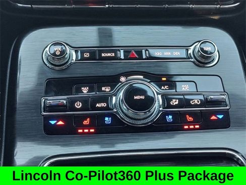 Used 2021 Lincoln Nautilus Reserve image 13