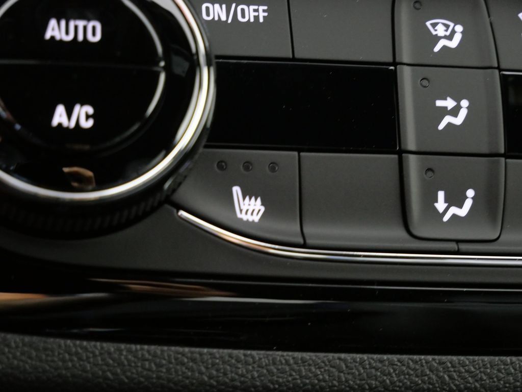 New 2026 Buick Envista Sport Touring w/ Convenience I Package FWD image 26