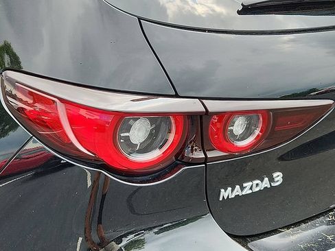 Used 2024 MAZDA MAZDA3 s FWD image 10