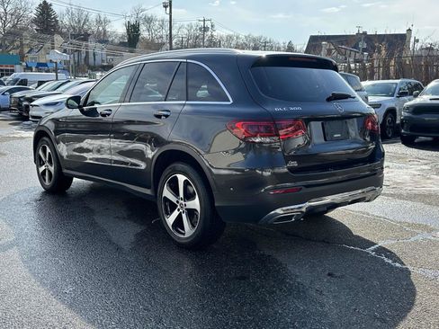 Used 2021 Mercedes-Benz GLC 300 4MATIC w/ Driver Assistance Package image 5