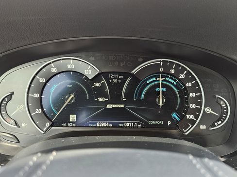 Used 2018 BMW 530e w/ Premium Package 2 image 44