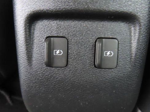 Used 2024 Nissan Kicks SV FWD image 31