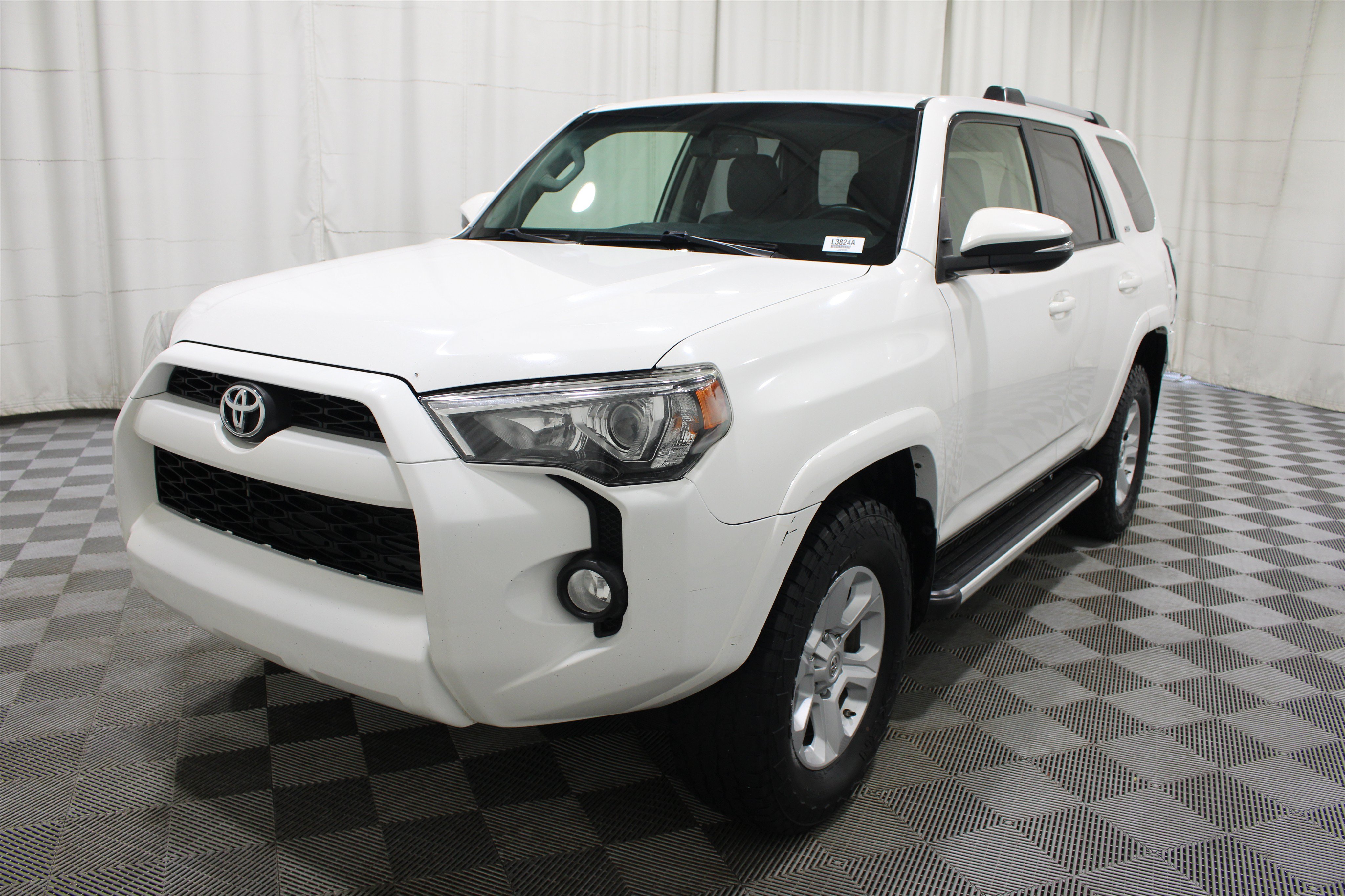 Used 2019 Toyota 4Runner SR5 Premium AWD/4WD image 33