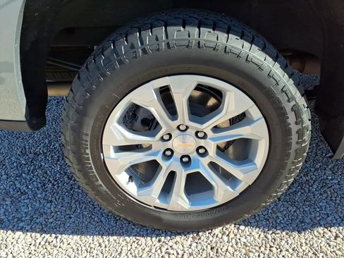 Used 2024 Chevrolet Silverado 1500 LTZ w/ Z71 Off-Road Package image 11