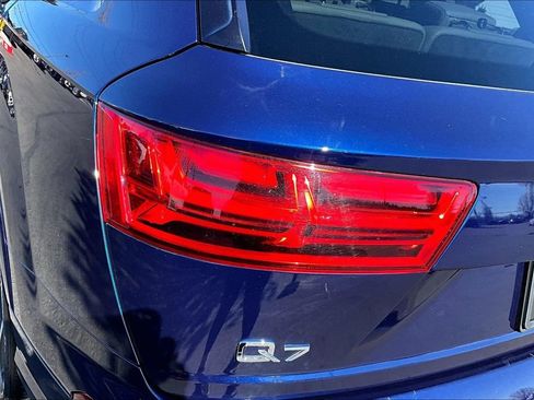 Used 2019 Audi Q7 3.0T Prestige AWD/4WD image 28